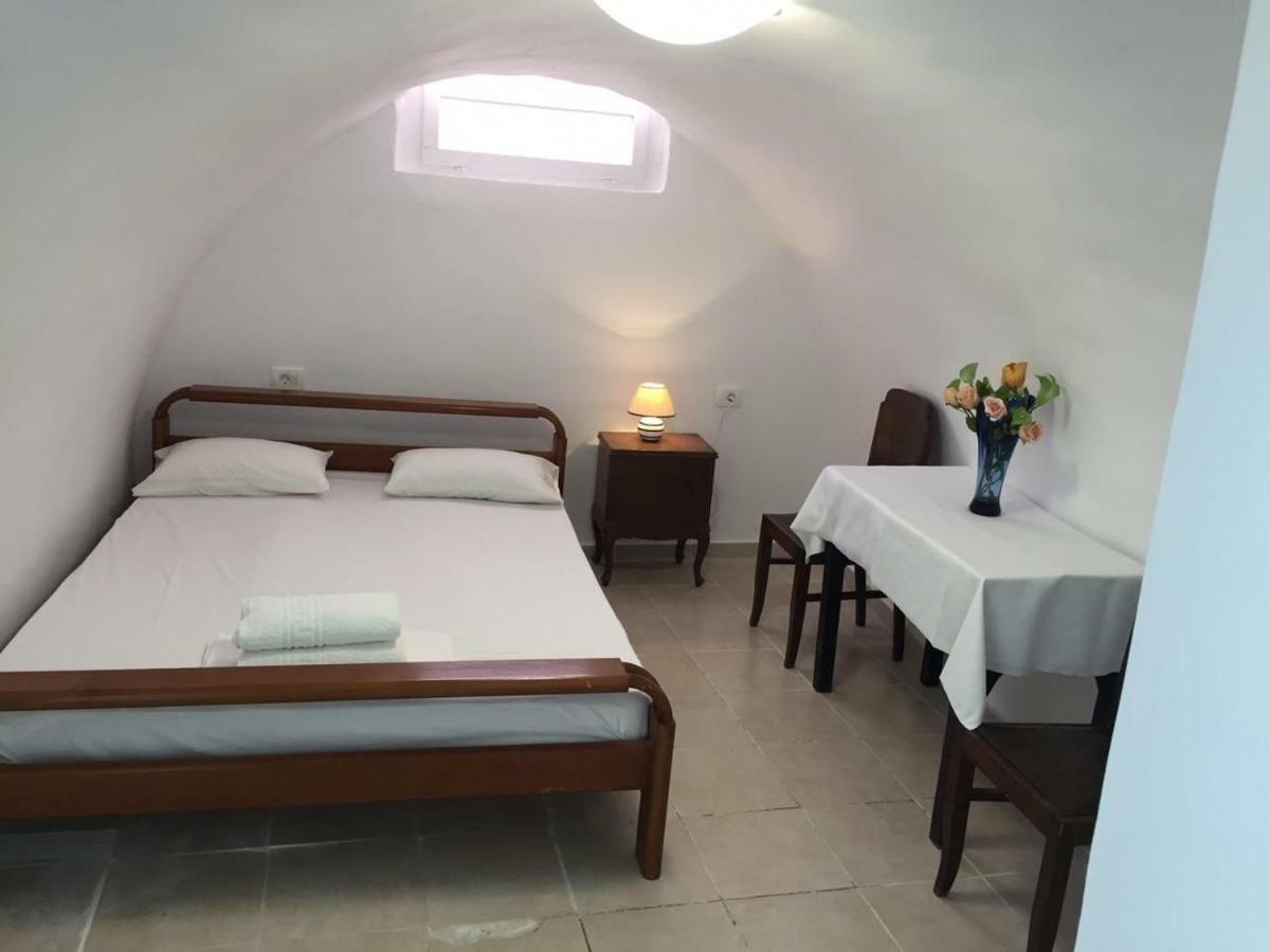 Marcos Rooms Ia Exterior foto